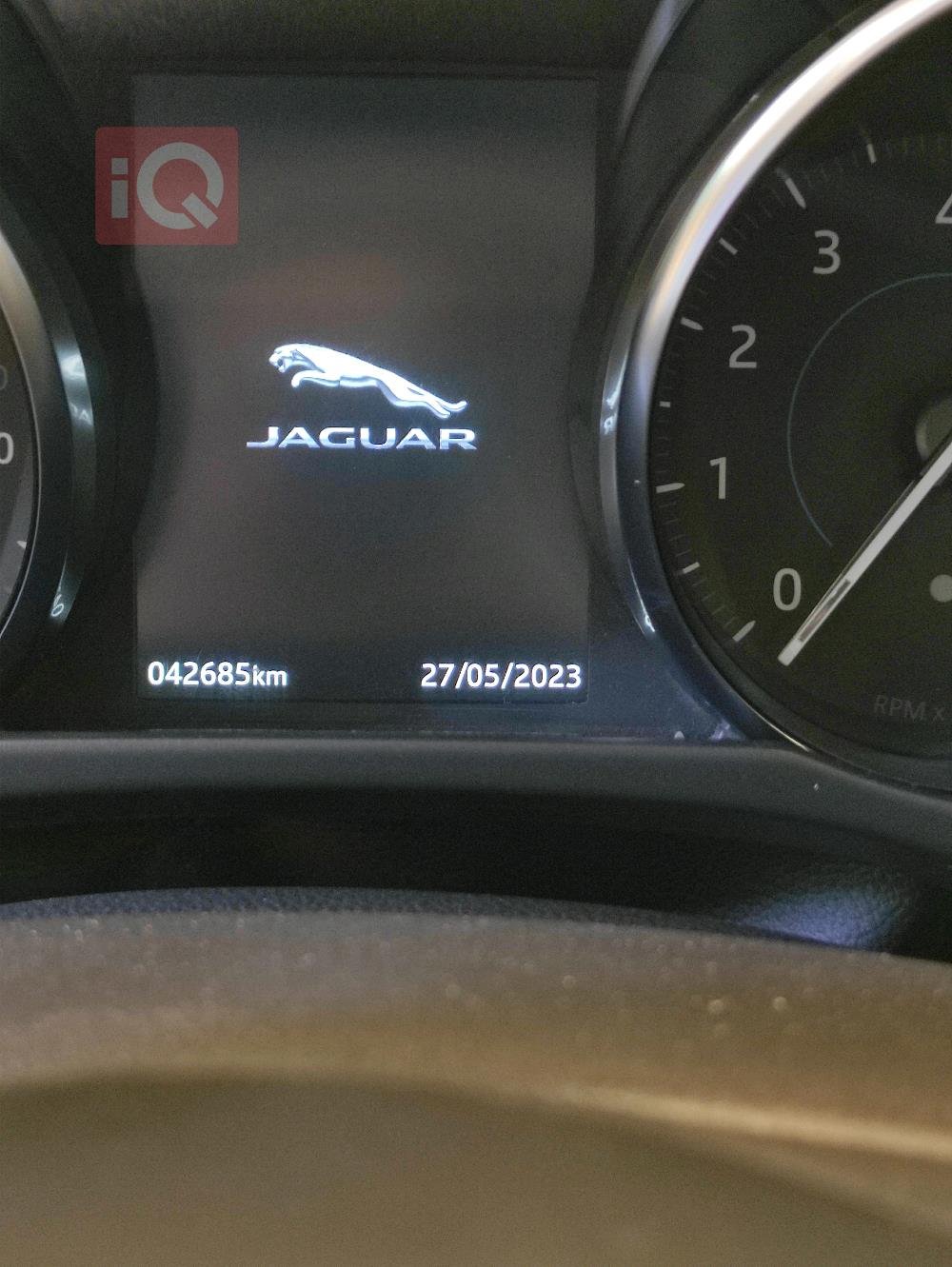 جاكوار XF